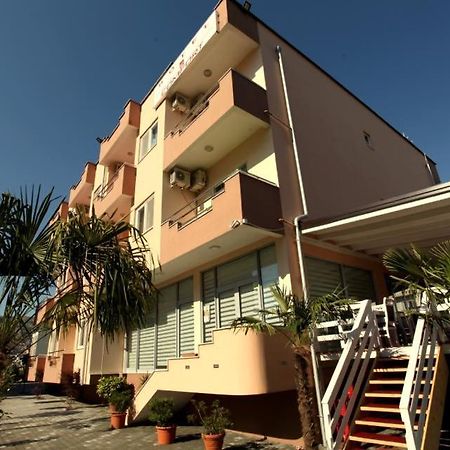 Hotel Comfort Shëngjin Εξωτερικό φωτογραφία