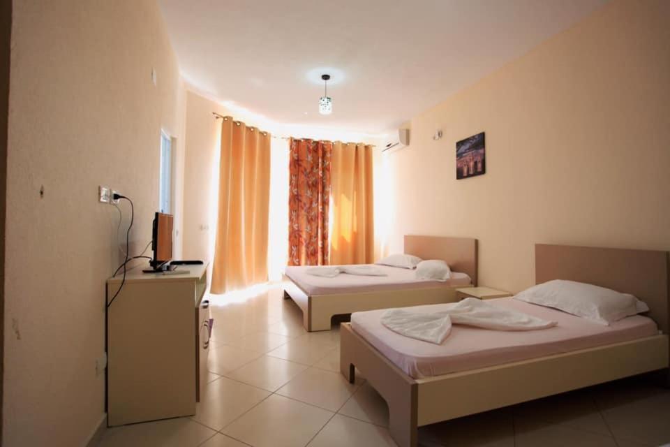 Hotel Comfort Shëngjin Εξωτερικό φωτογραφία